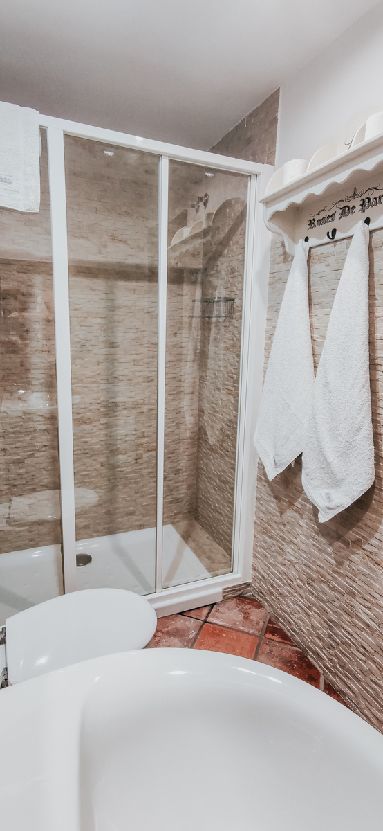BaÃ±o de casa Rural 1