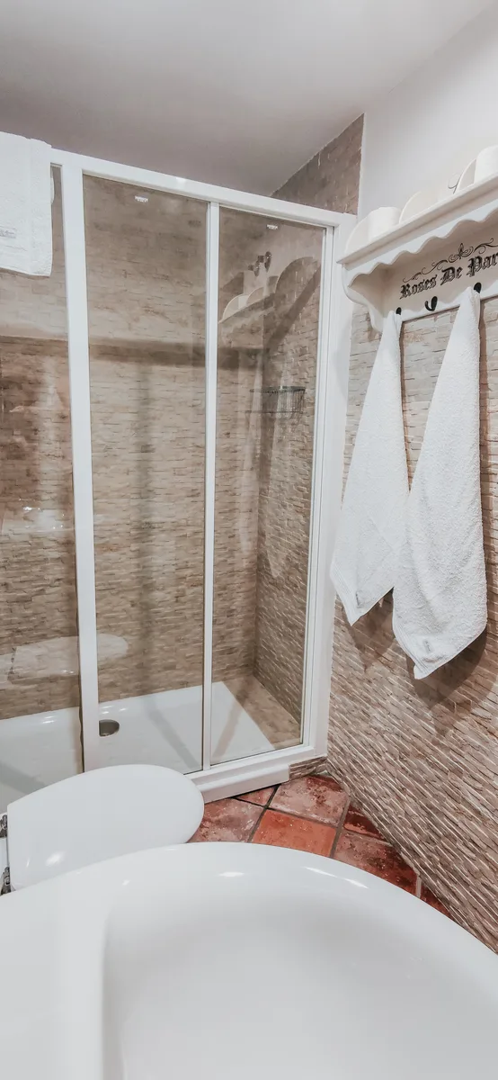 Baño de casa Rural 1